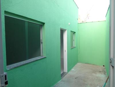 Casa para Locação, em Brumadinho, bairro Salgado Filho, 2 dormitórios, 1 banheiro, 1 vaga