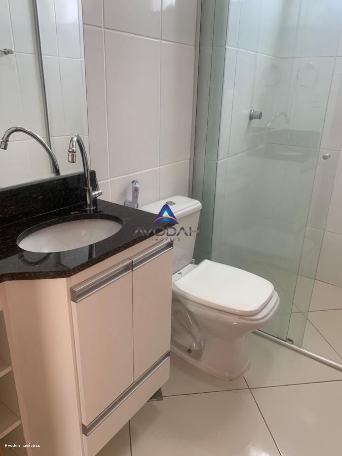 Apartamento à venda com 2 quartos, 70m² - Foto 9