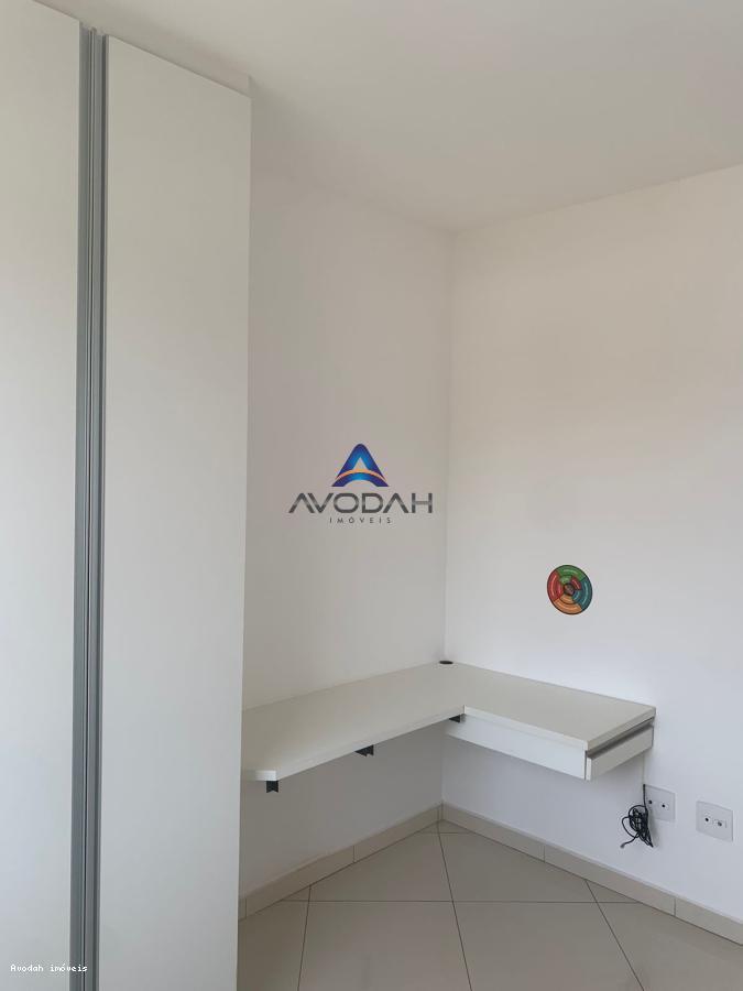 Apartamento à venda com 2 quartos, 70m² - Foto 13