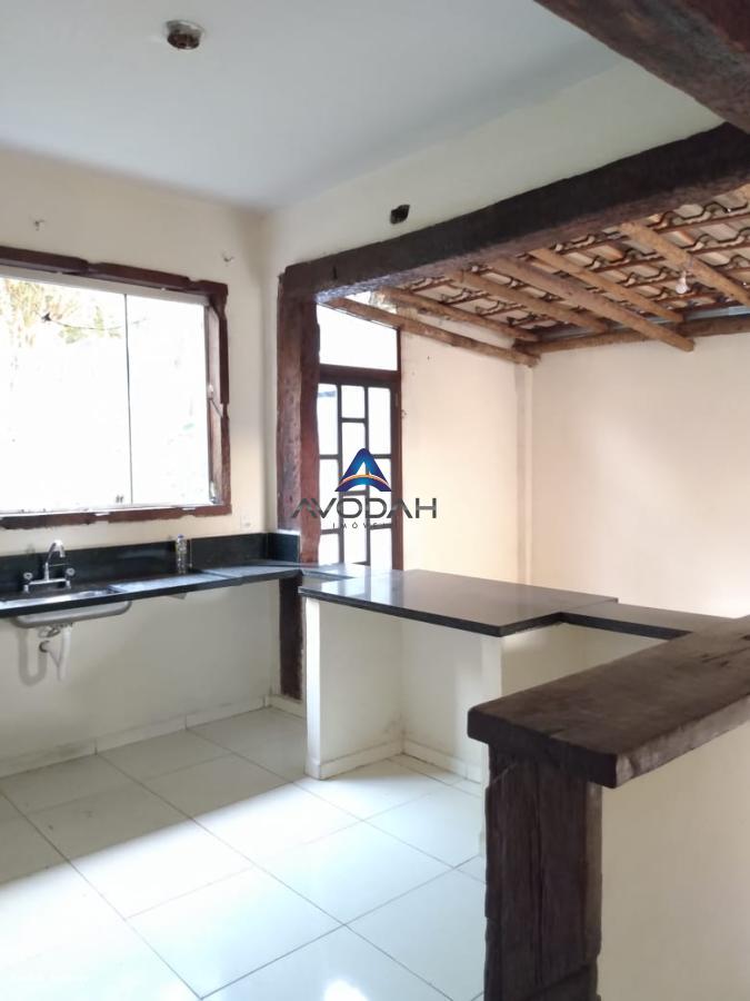 Casa para alugar com 4 quartos, 360m² - Foto 3