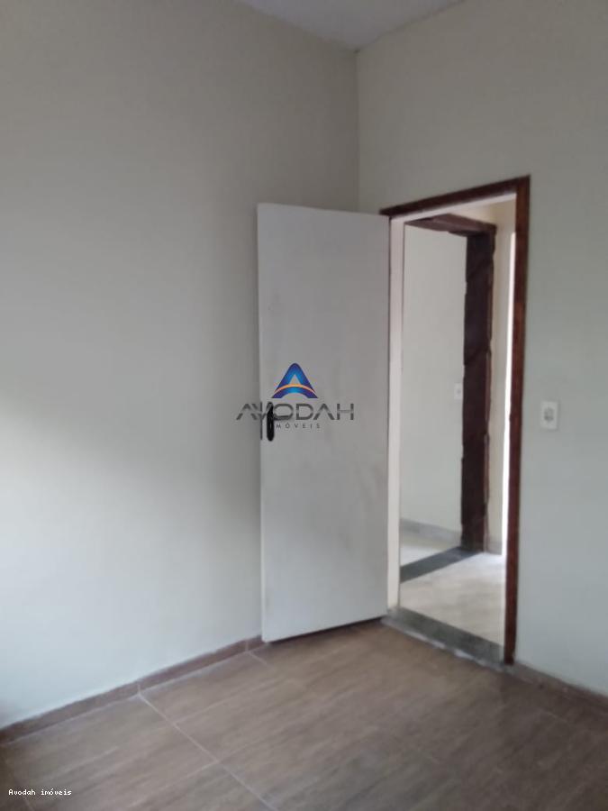 Casa para alugar com 4 quartos, 360m² - Foto 23