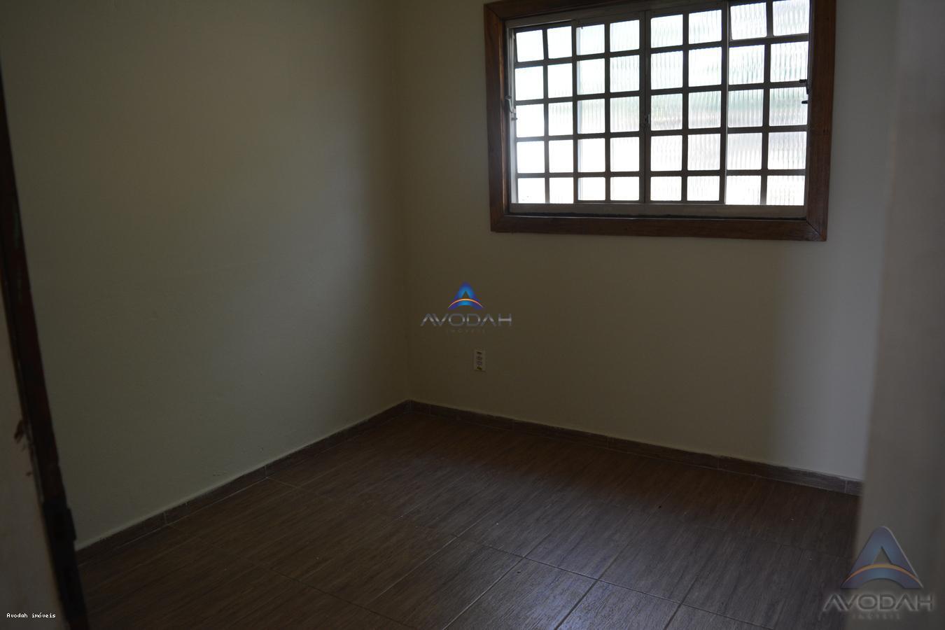 Casa para alugar com 4 quartos, 360m² - Foto 14