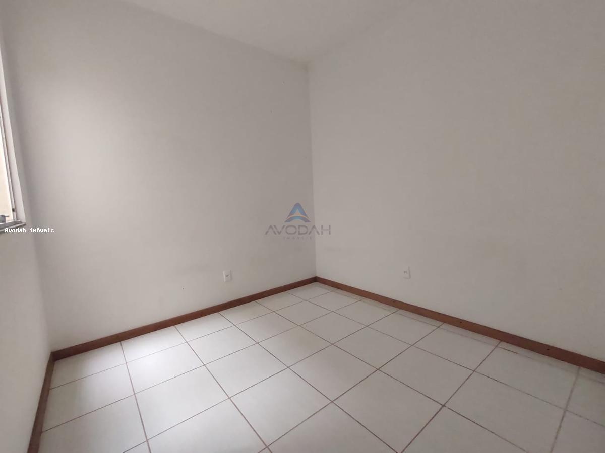 Casa à venda com 2 quartos, 120m² - Foto 12