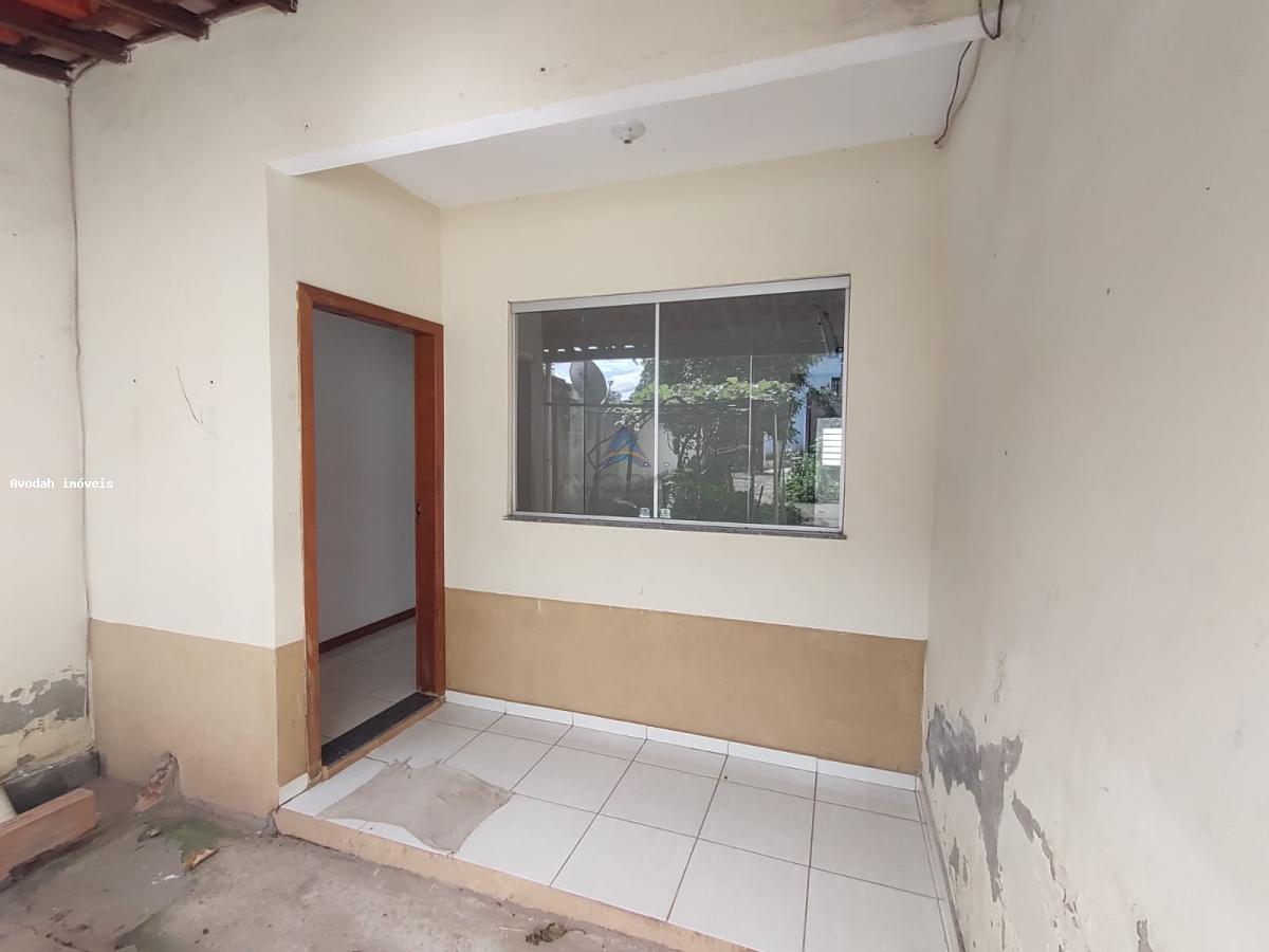 Casa à venda com 2 quartos, 120m² - Foto 1