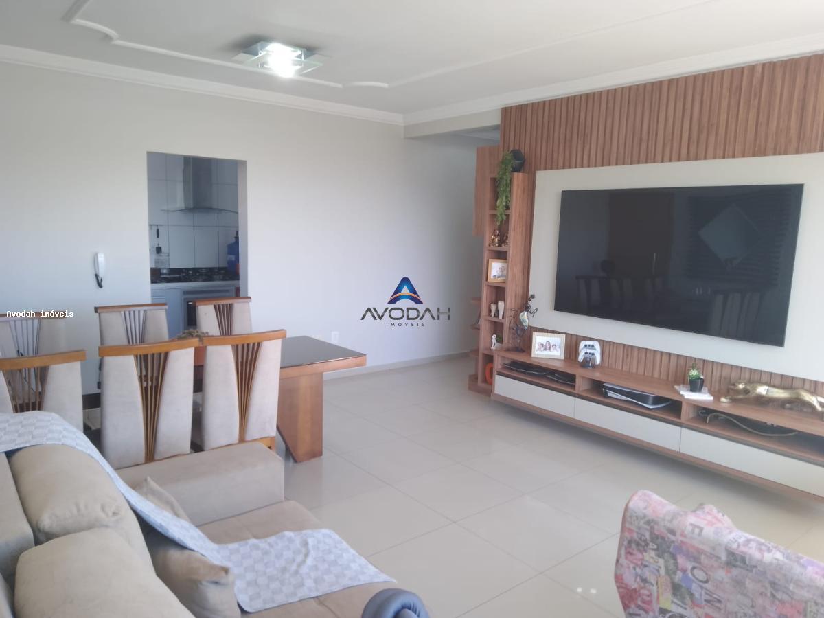 Apartamento à venda com 3 quartos, 360m² - Foto 1