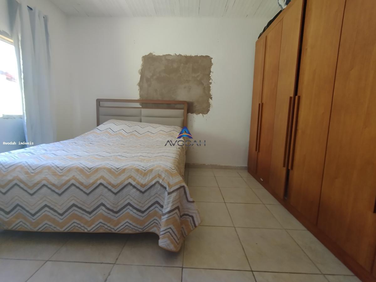 Casa à venda com 3 quartos, 200m² - Foto 10