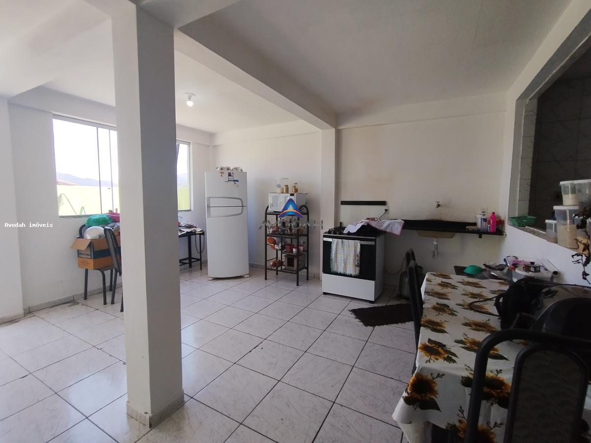 Casa à venda com 3 quartos, 200m² - Foto 14