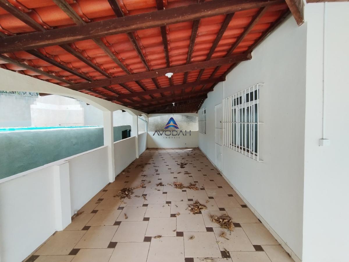 Casa para alugar com 3 quartos, 2000m² - Foto 4