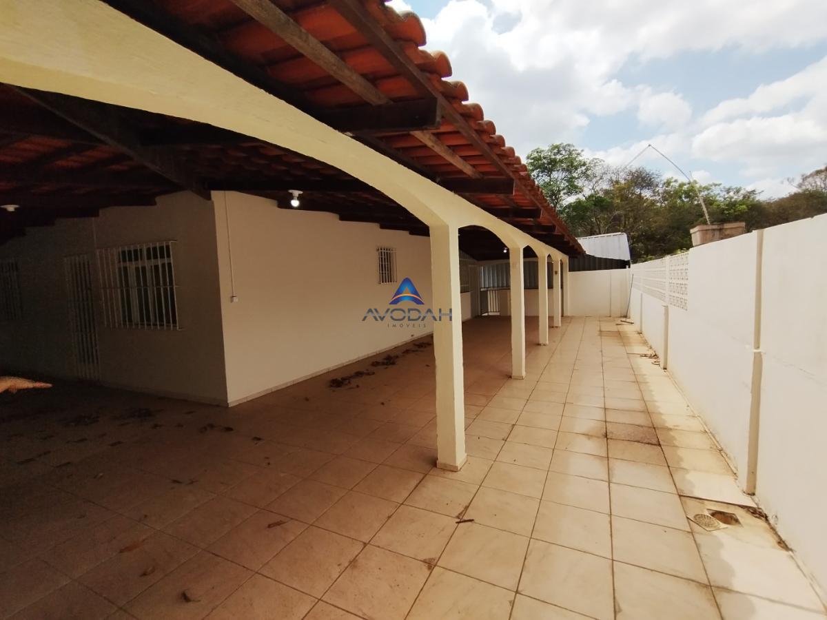 Casa para alugar com 3 quartos, 2000m² - Foto 3