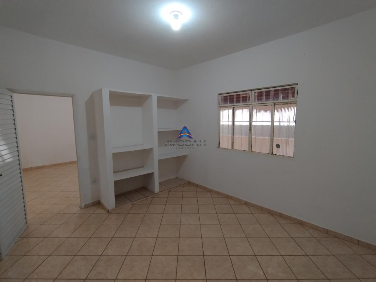 Casa para alugar com 3 quartos, 2000m² - Foto 21