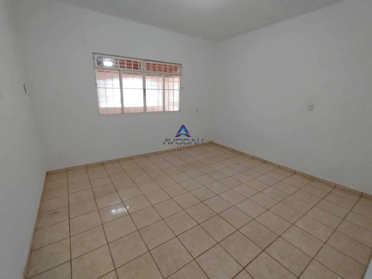 Casa para alugar com 3 quartos, 2000m² - Foto 14