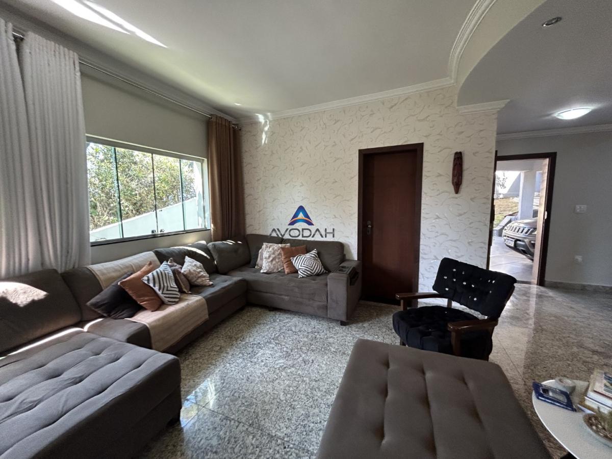 Casa à venda com 4 quartos, 580m² - Foto 18