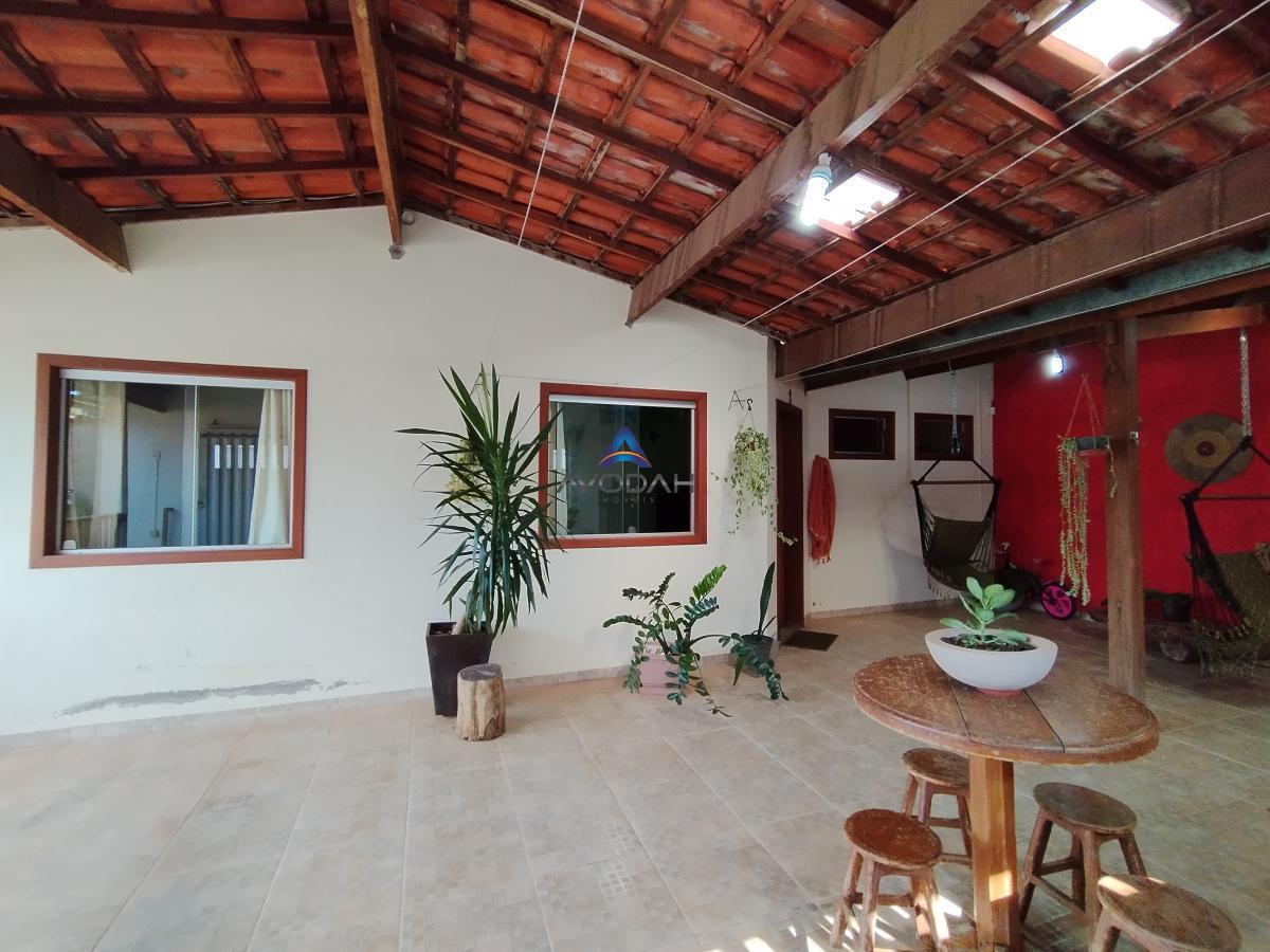 Casa à venda com 3 quartos, 360m² - Foto 3