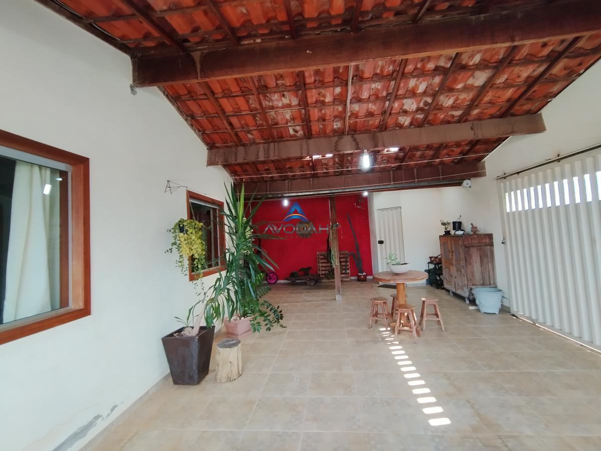 Casa à venda com 3 quartos, 360m² - Foto 4