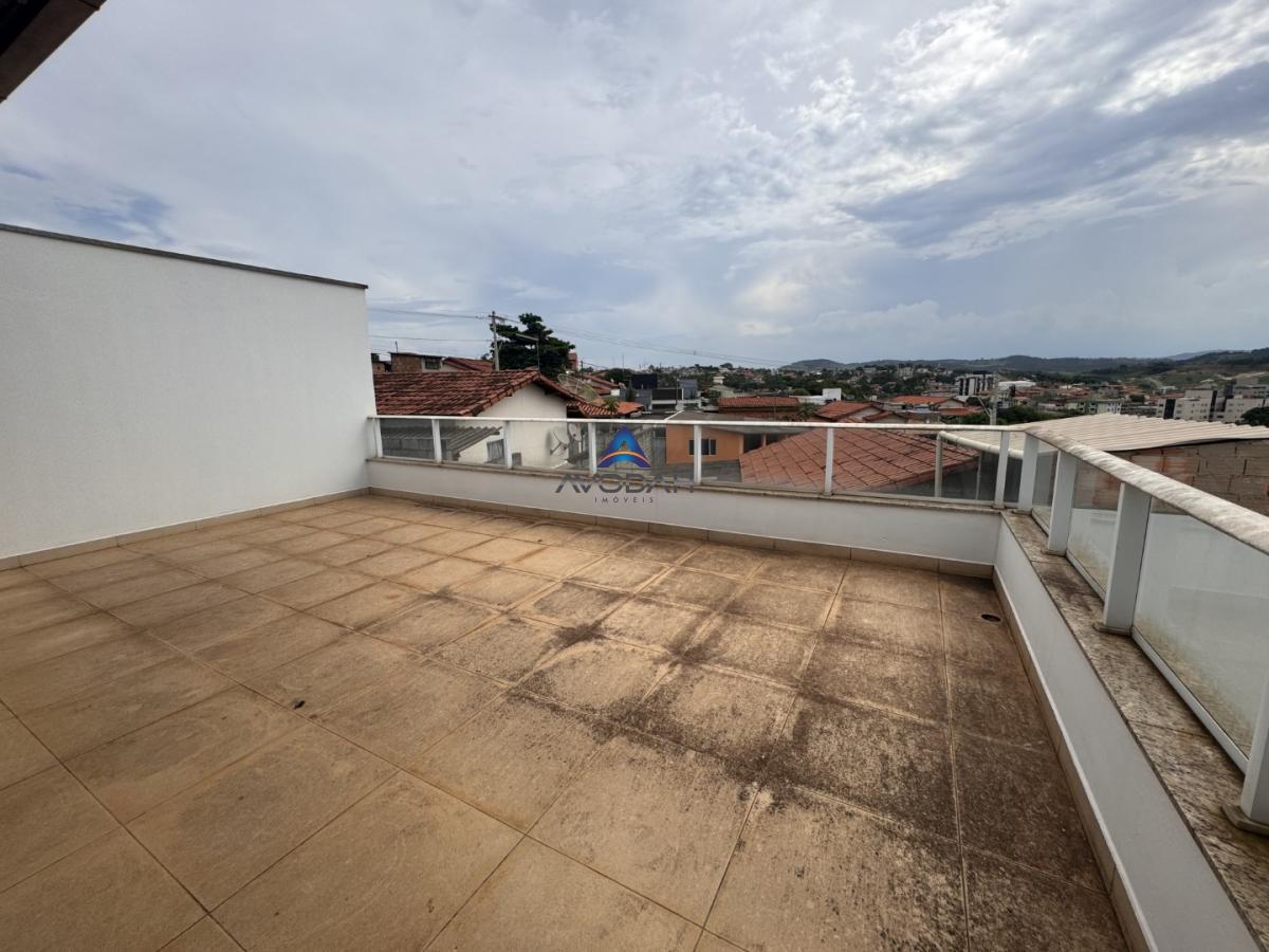 Casa à venda com 6 quartos, 376m² - Foto 28