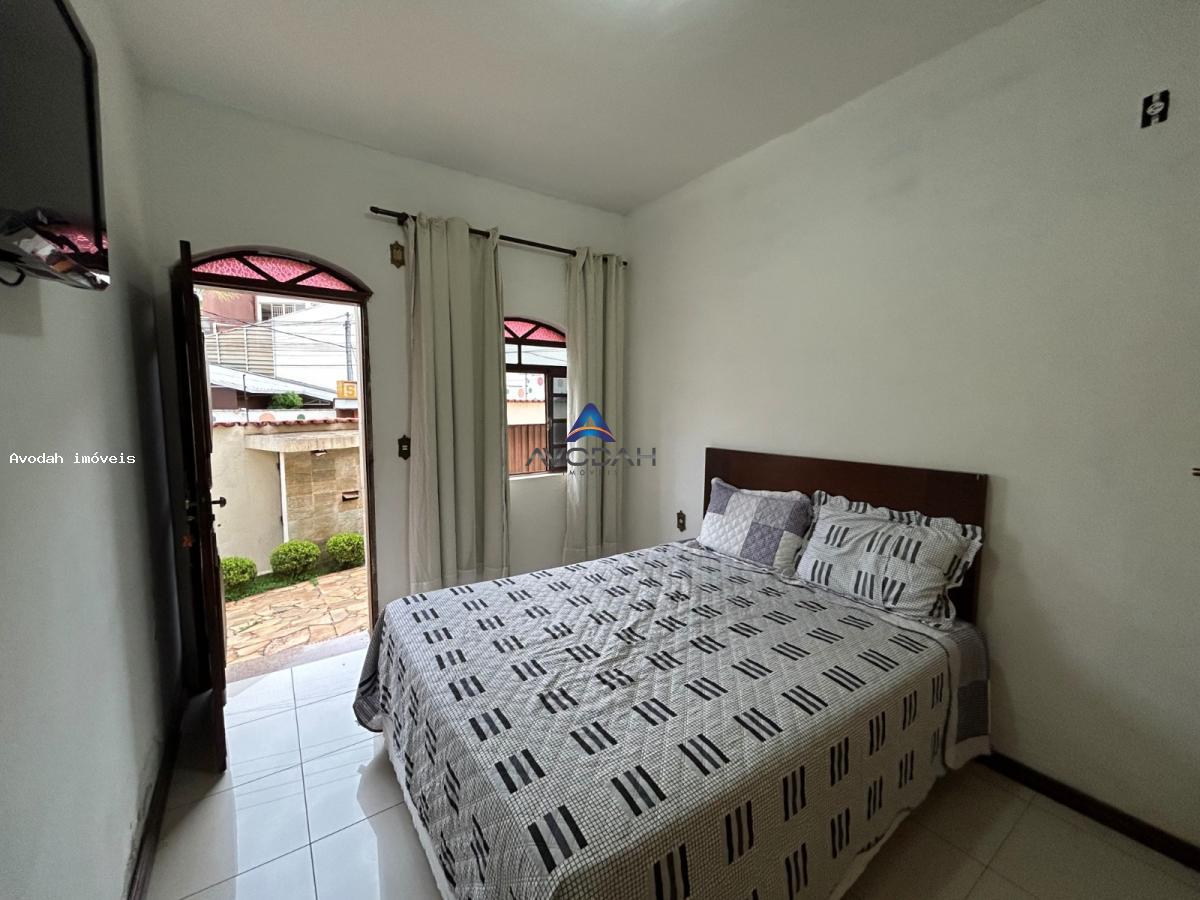 Casa à venda com 4 quartos, 360m² - Foto 6