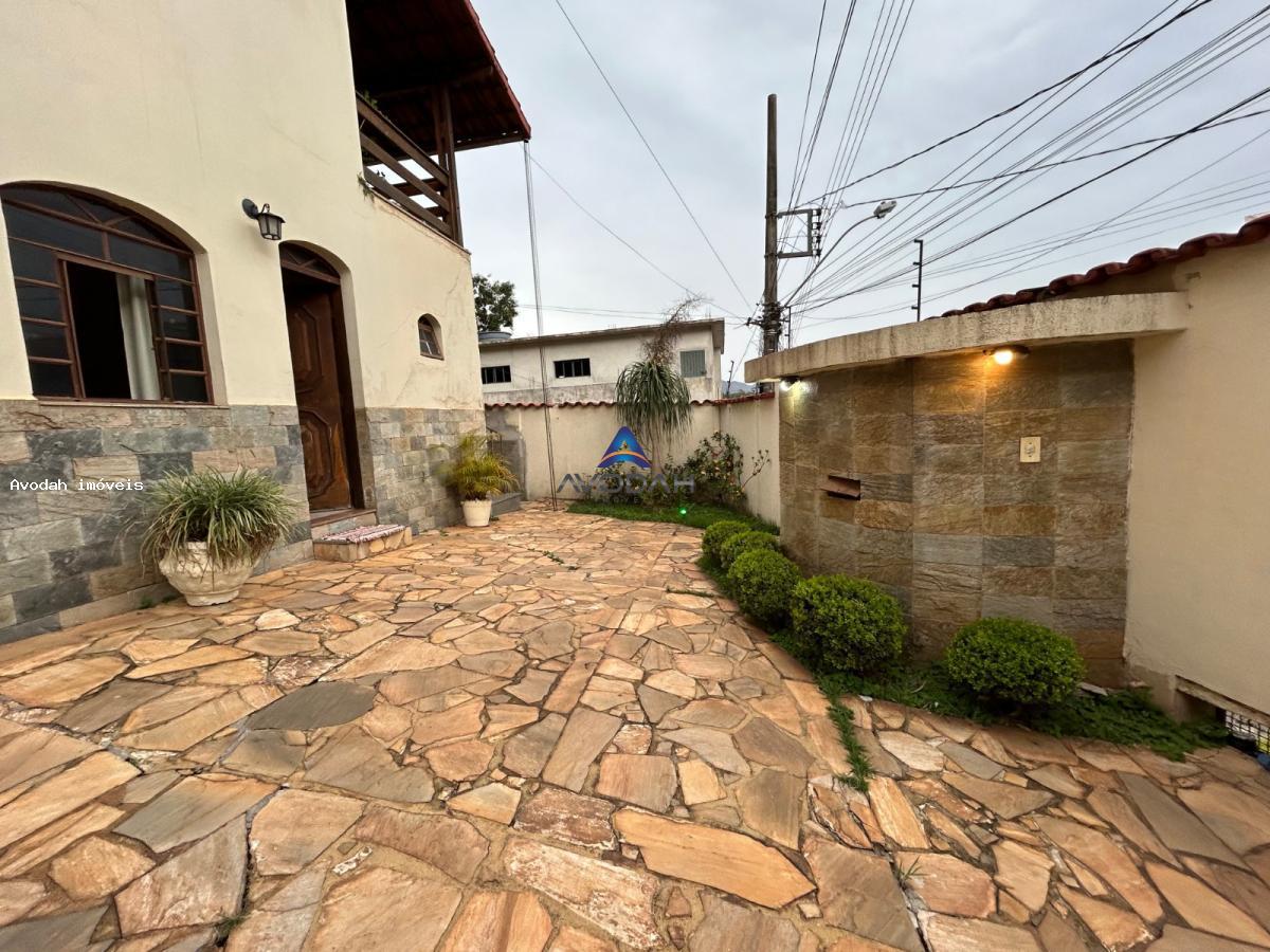 Casa à venda com 4 quartos, 360m² - Foto 14