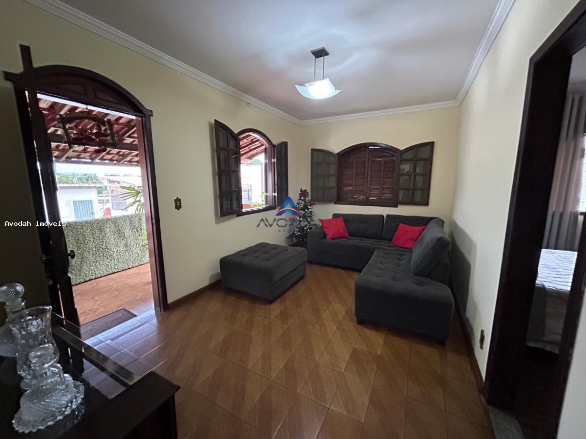 Casa à venda com 4 quartos, 360m² - Foto 21