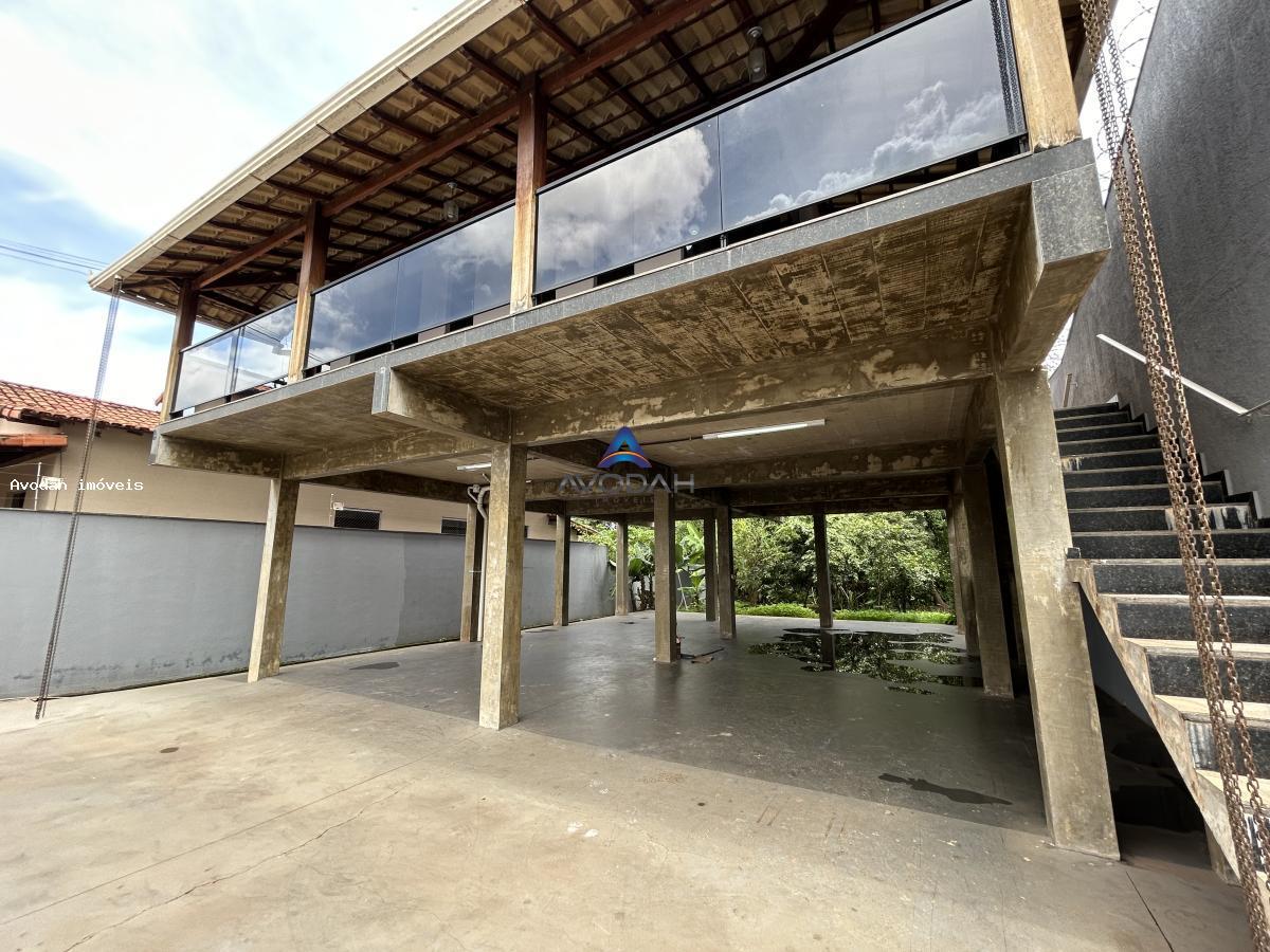 Casa à venda com 3 quartos, 360m² - Foto 28