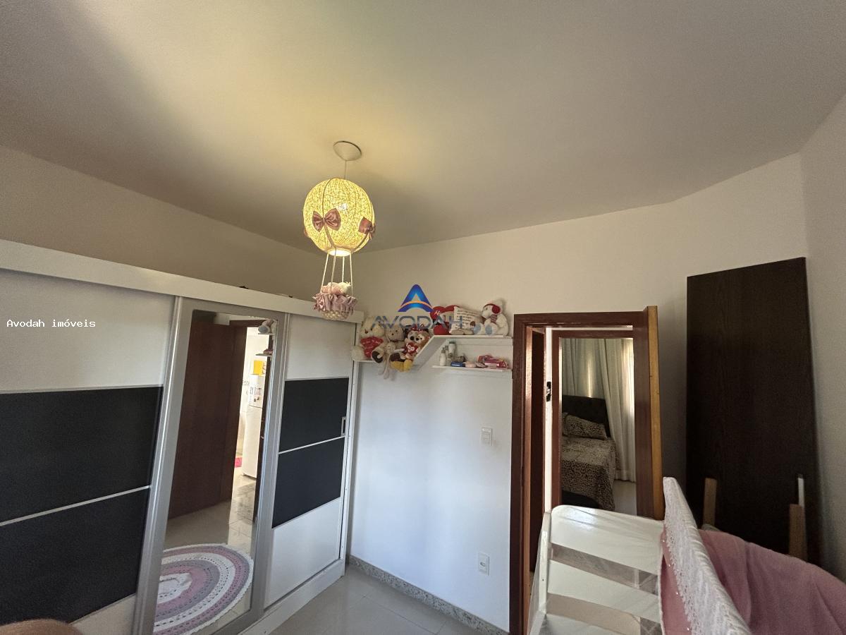 Casa à venda com 2 quartos, 90m² - Foto 21