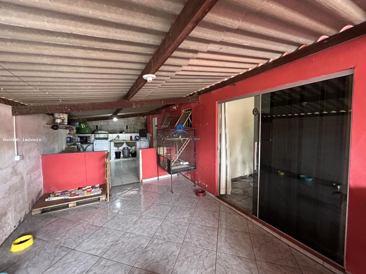 Casa à venda com 3 quartos, 200m² - Foto 26