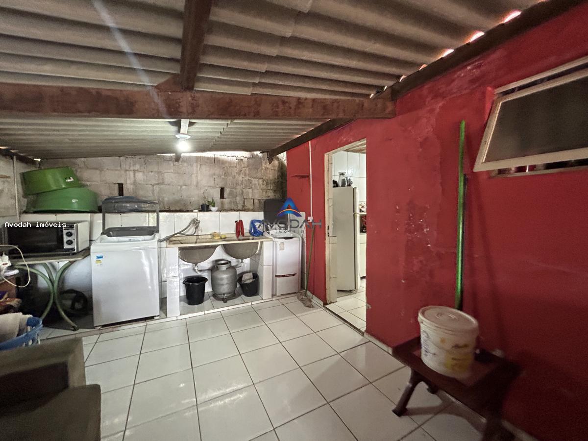 Casa à venda com 3 quartos, 200m² - Foto 27