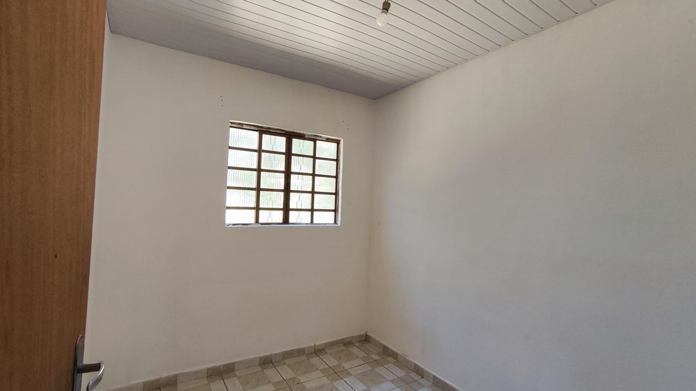 Casa para alugar com 2 quartos, 300m² - Foto 6