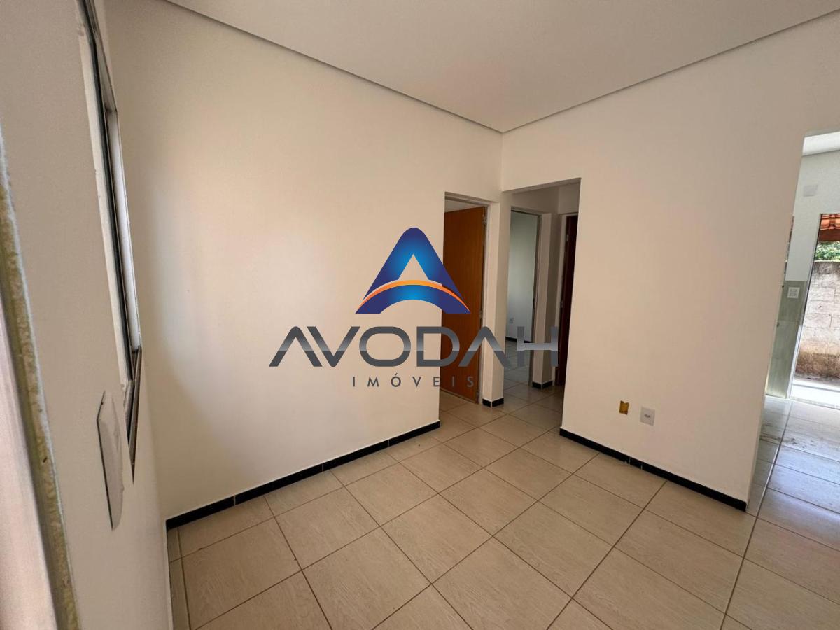 Casa à venda com 2 quartos, 200m² - Foto 5