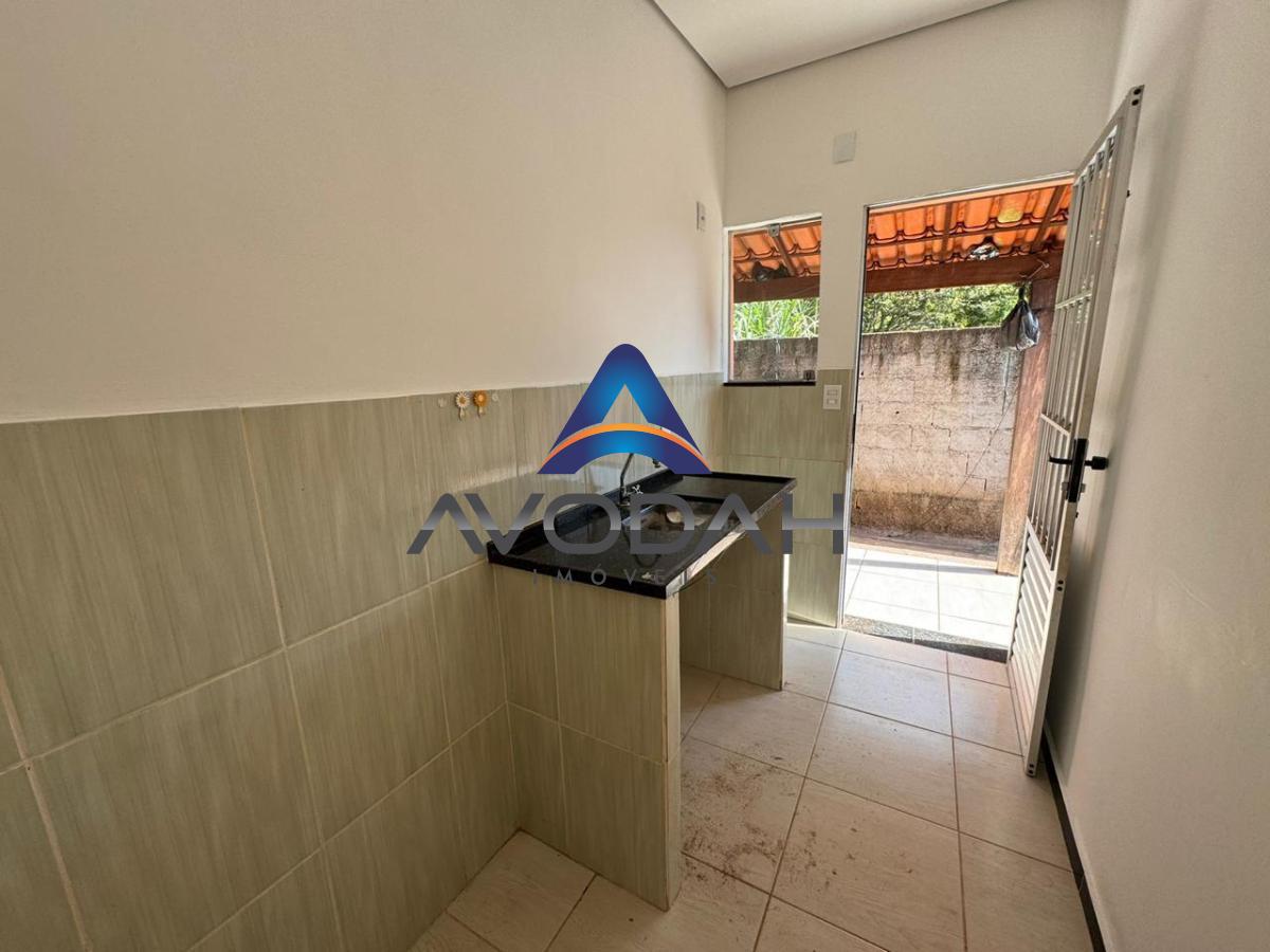 Casa à venda com 2 quartos, 200m² - Foto 12