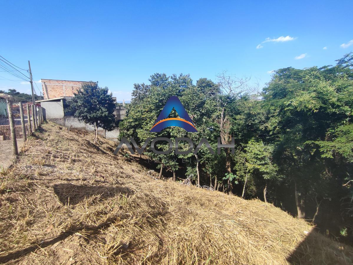 Terreno à venda, 360m² - Foto 1