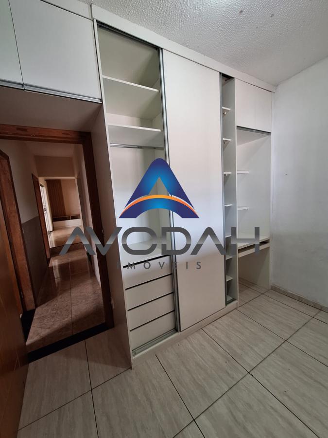 Casa à venda com 3 quartos, 360m² - Foto 4