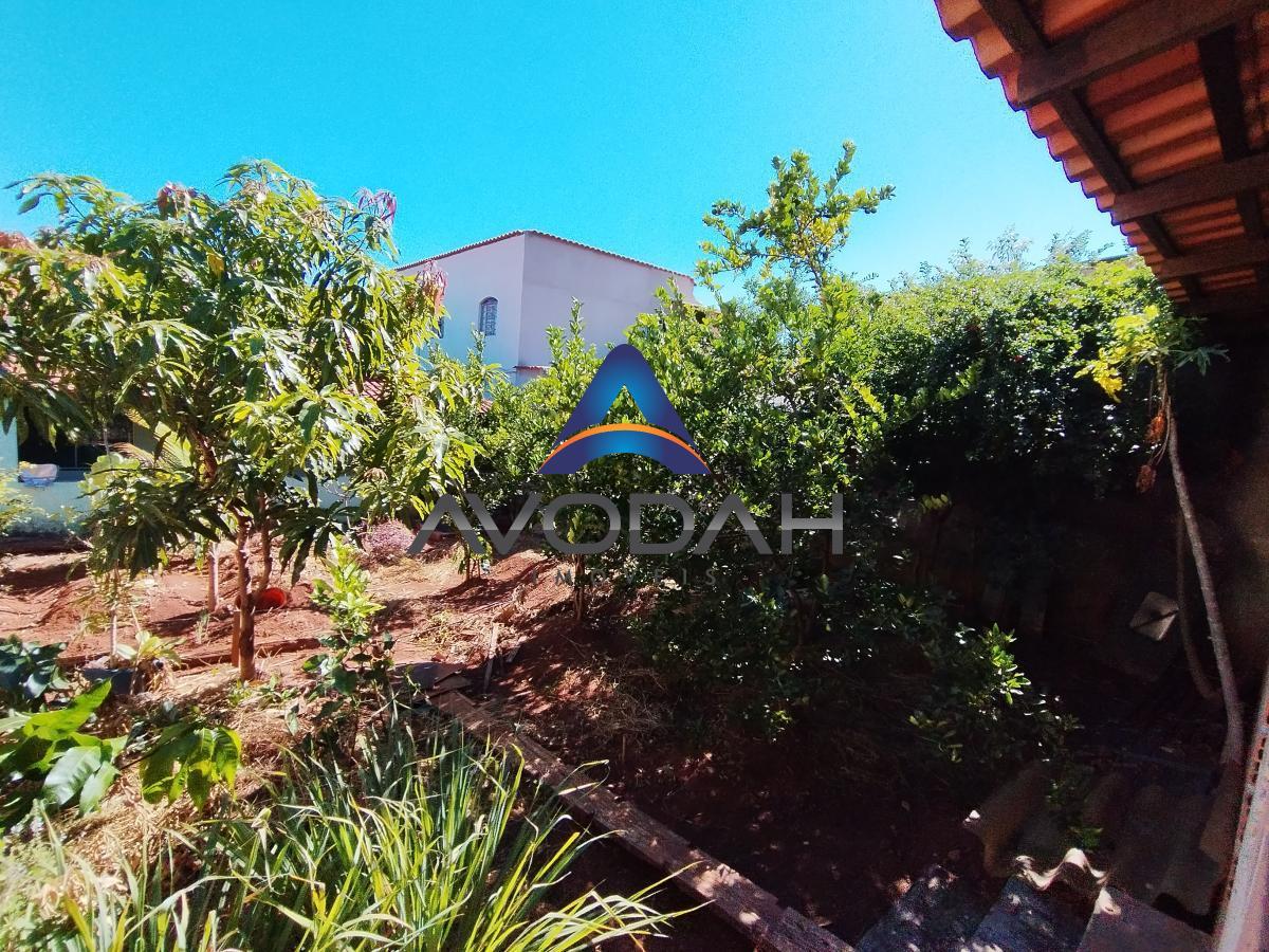 Casa à venda com 3 quartos, 360m² - Foto 25