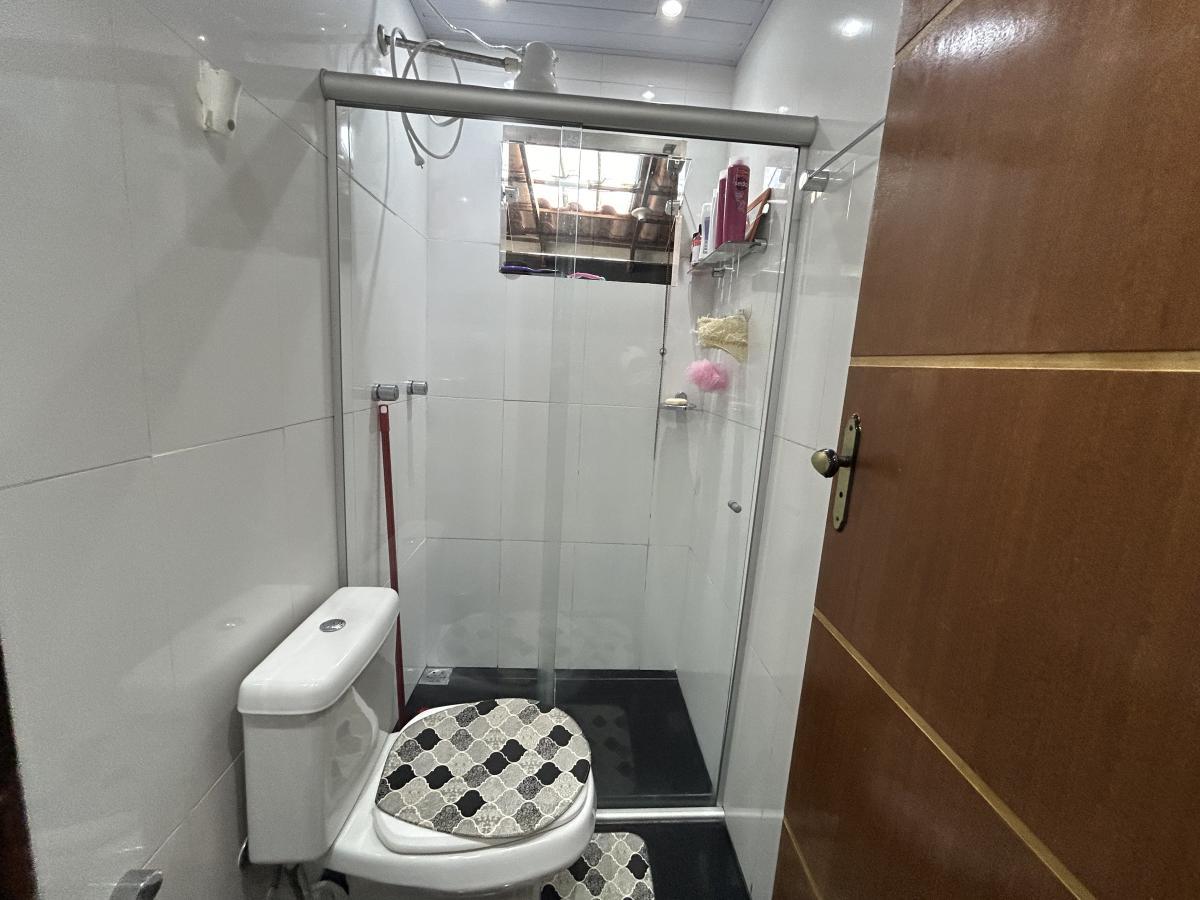 Casa à venda com 2 quartos, 200m² - Foto 18