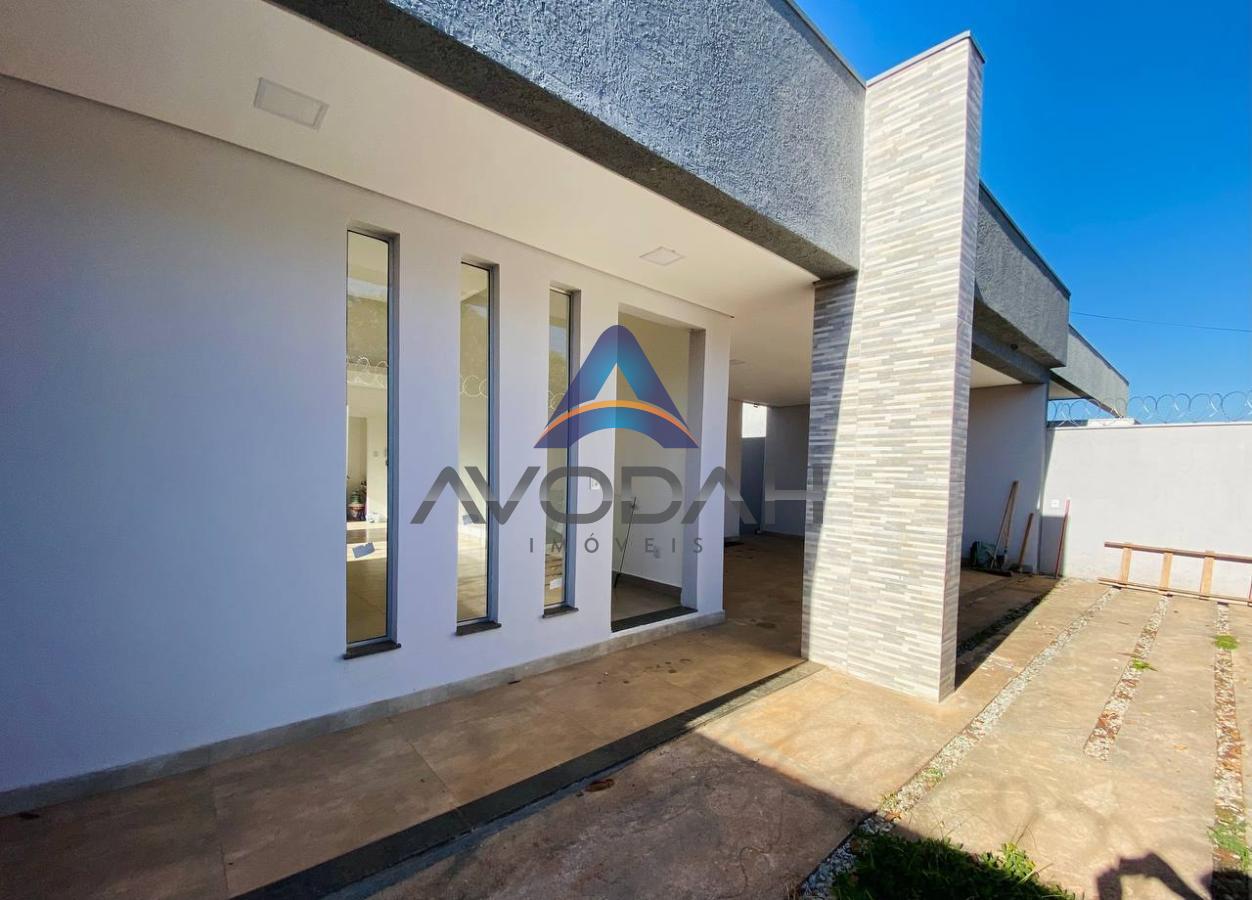 Casa à venda com 3 quartos, 360m² - Foto 2