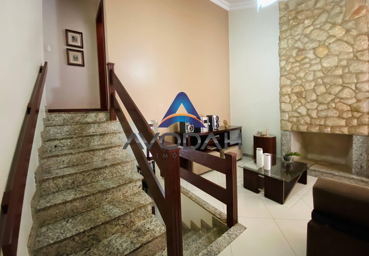 Casa à venda com 5 quartos, 360m² - Foto 4