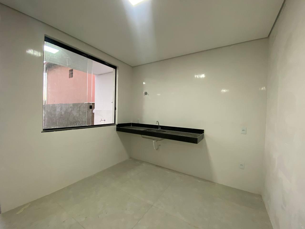 Casa à venda com 2 quartos, 120m² - Foto 9