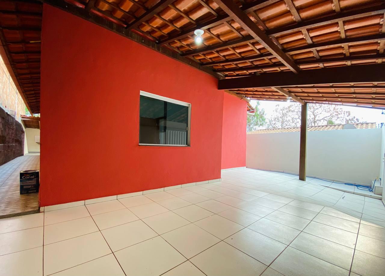 Casa à venda com 3 quartos, 200m² - Foto 3