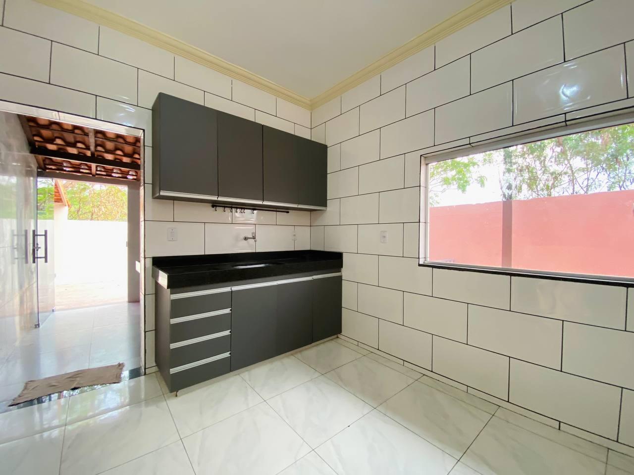 Casa à venda com 3 quartos, 200m² - Foto 11