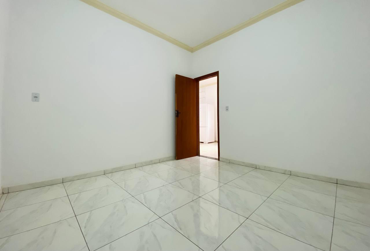 Casa à venda com 3 quartos, 200m² - Foto 17