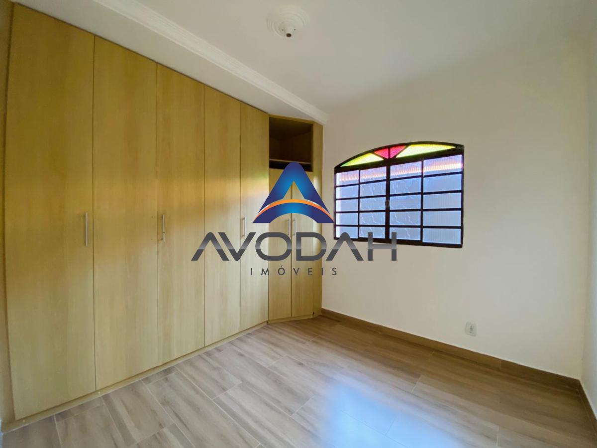 Casa à venda com 3 quartos, 360m² - Foto 18