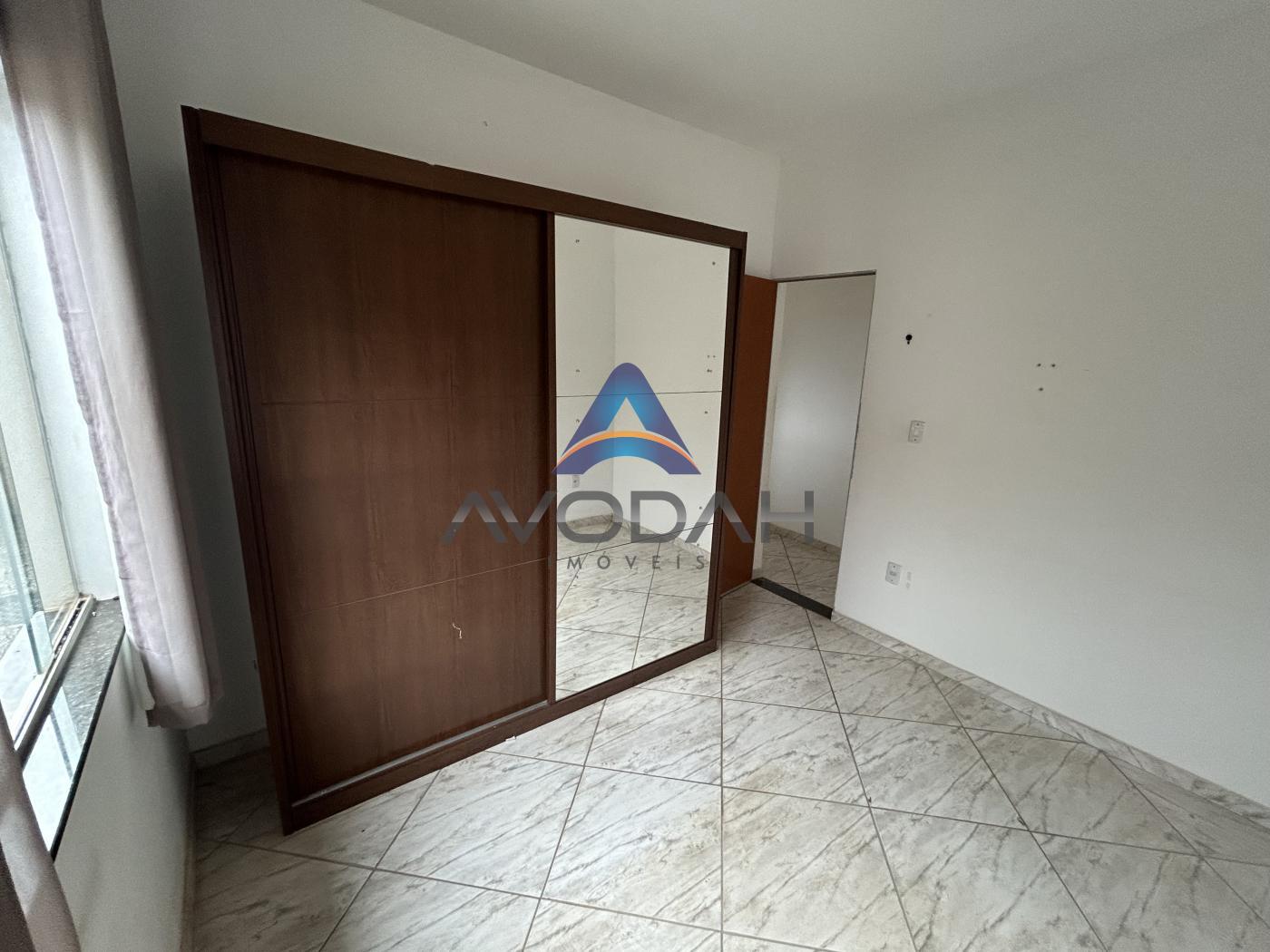 Casa para alugar com 2 quartos, 180m² - Foto 10